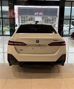 بي ام دبليو i5